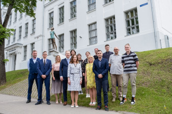 Omariikluse 30. aastapäeva tähistamine